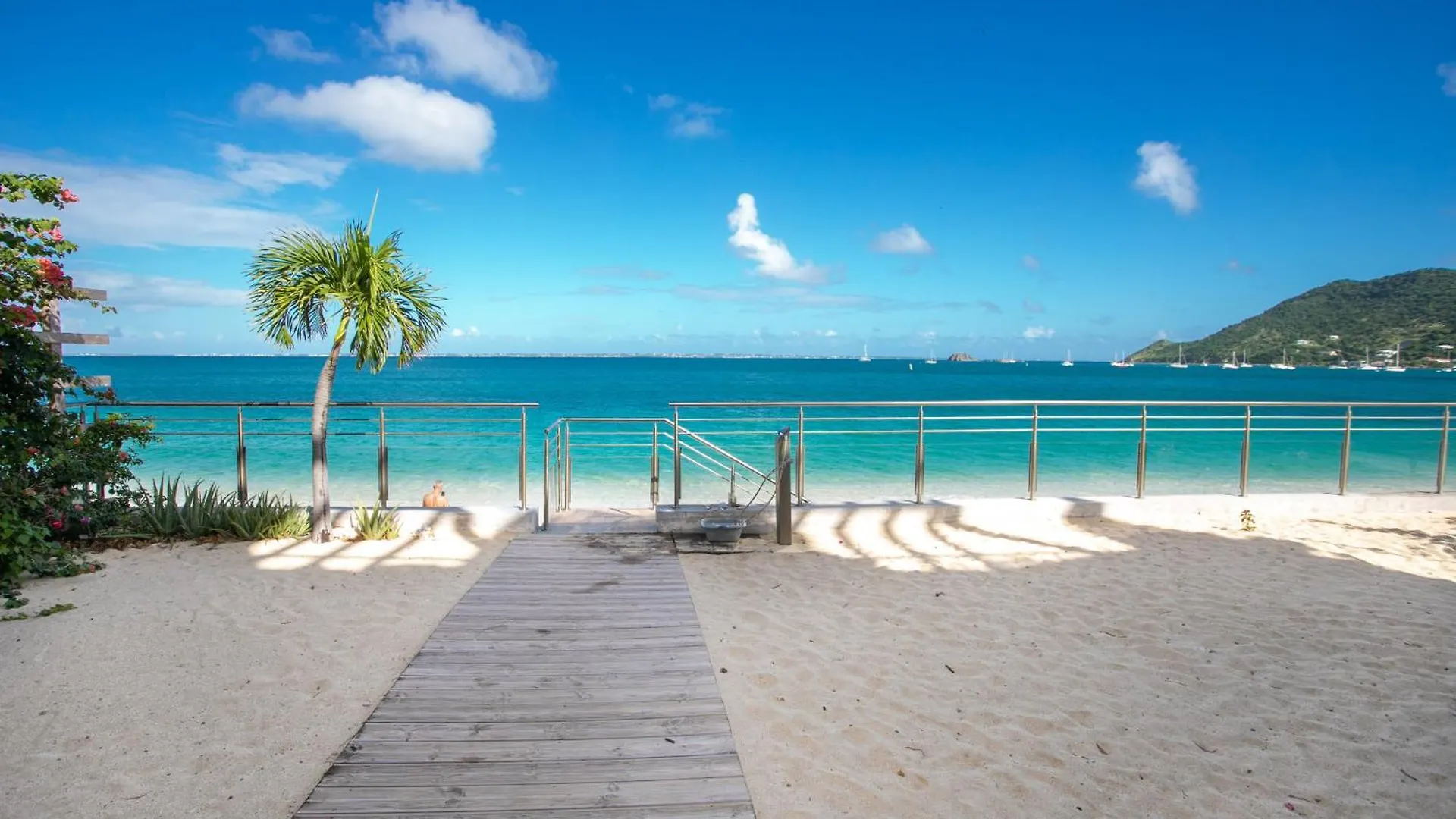 Sur La Plage De Grand Case - Entierement Renove - 2Ch Duplex - 6P